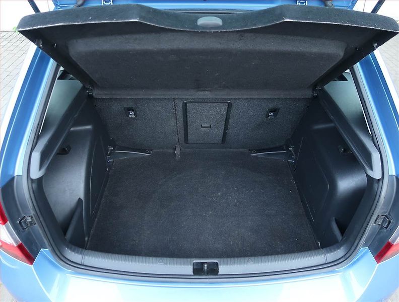 Škoda Rapid (2017) Spaceback 1.0 TSI - fotka 13 z 17