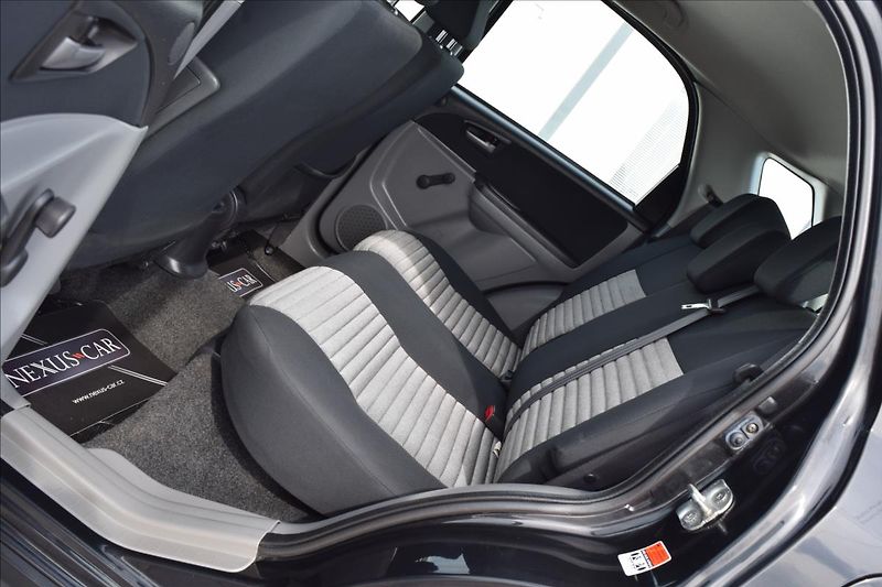 Suzuki SX4 1,6 I 79KW 4X4 TAŽNÉ VÝHŘEV - fotka 18 z 48