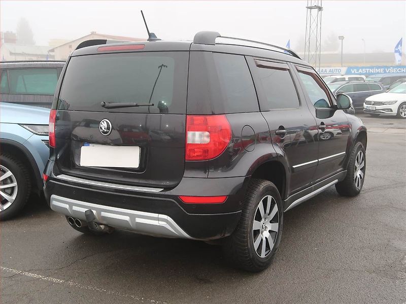 Škoda Yeti (2011) 2.0 TDI, Navi, Xenony - fotka 5 z 19
