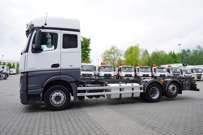 Mercedes-Benz Actros (2018) 2540 6x2/80 tho.km!/ 5 seats - fotka 3 z 24