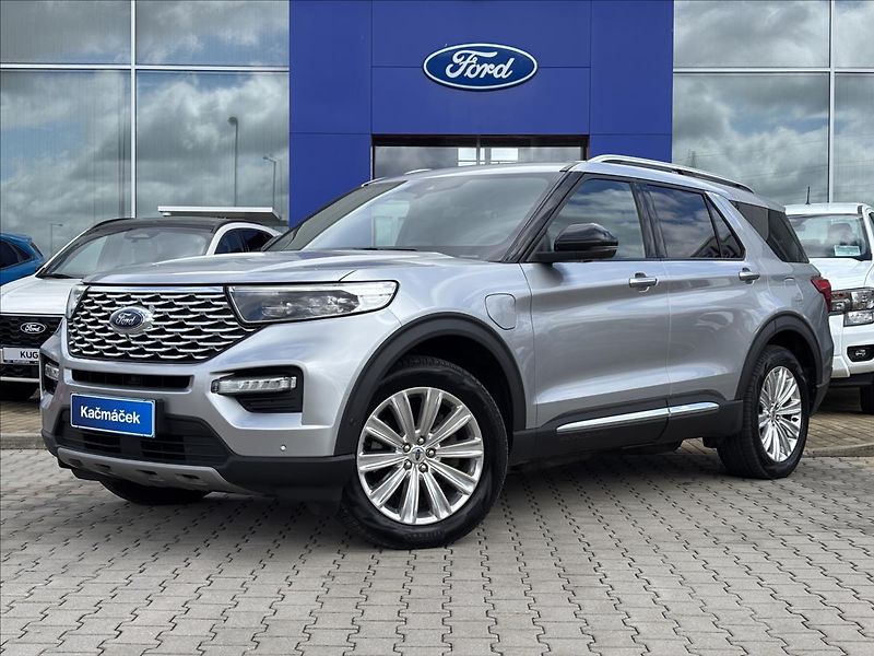 Ford Explorer 3,0 V6 PHEV Platinum AWD 7Míst - fotka 1 z 65
