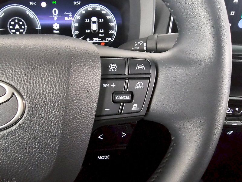 Toyota C-HR (2025) 2.0 164kW PHEV CVT Comfort PLU - fotka 22 z 29
