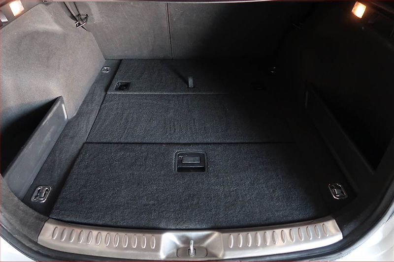 Hyundai i40 (2018) 1.7 CRDi, Navi, Tempomat - fotka 13 z 17