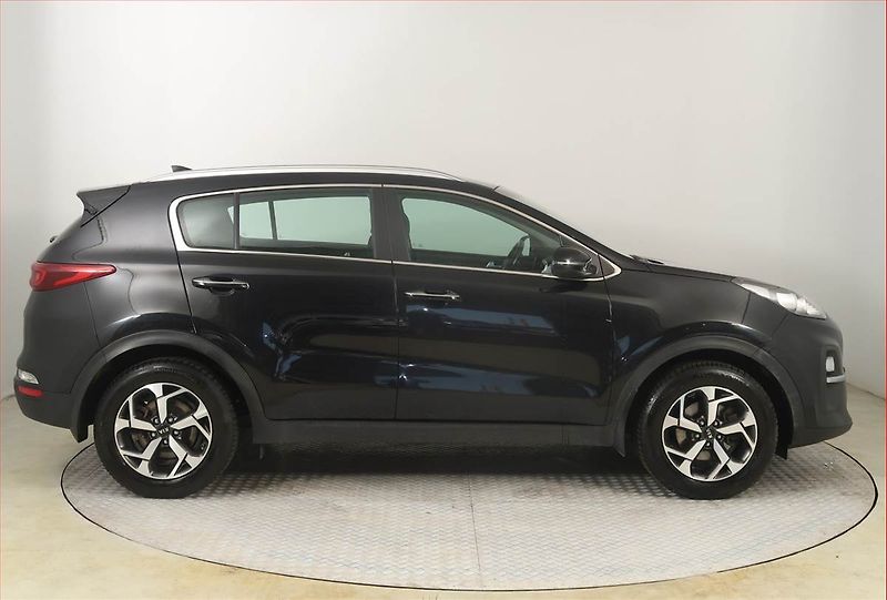 Kia Sportage (2021) Exclusive 1.6 CRDi, Automat - fotka 6 z 24