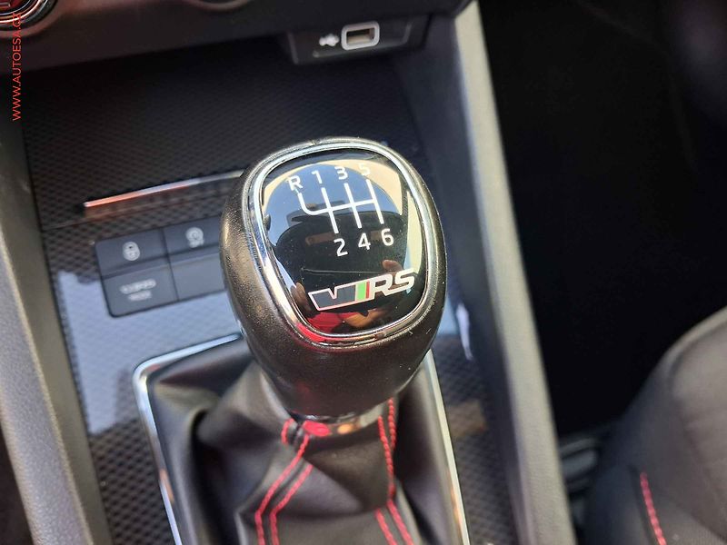 Škoda Octavia (2018) 2.0TSi, RS, LED, +kola, TZ - fotka 14 z 20