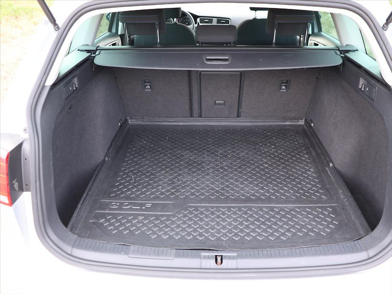 Volkswagen Golf 2.0 TDI 110kW DSG LED Join Taž - fotka 10 z 32