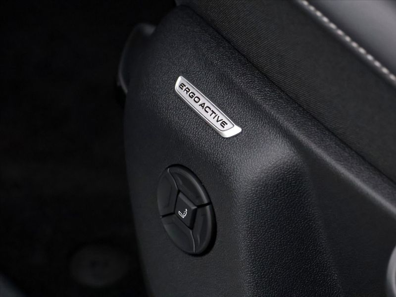 Volkswagen Tiguan 2,0 TDI 4x4 DSG R-Line CZ DPH - fotka 16 z 42
