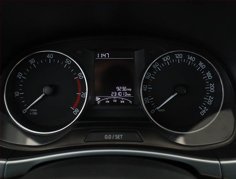 Škoda Fabia (2018) 1.0 TSI, Tempomat - fotka 8 z 16
