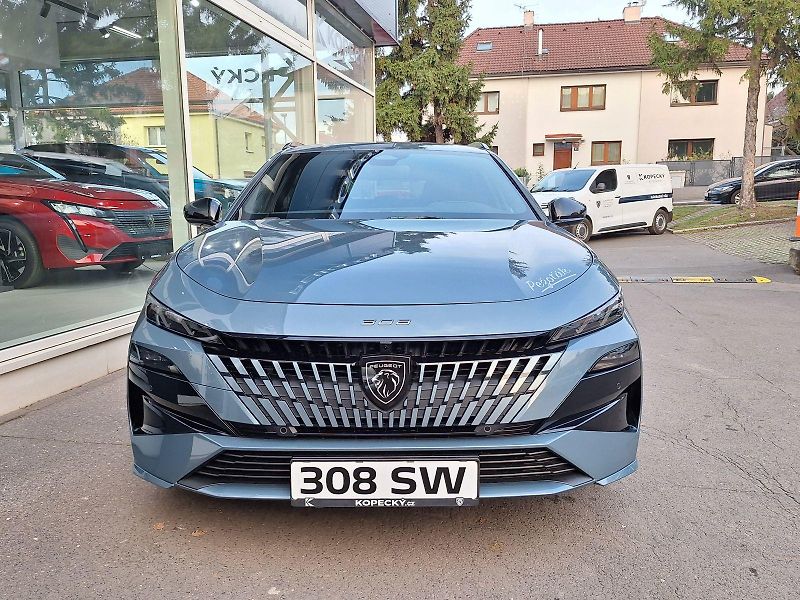 Peugeot 308 (2026) SW e-GT 115 kW/156k (Baterie 5 - fotka 2 z 18