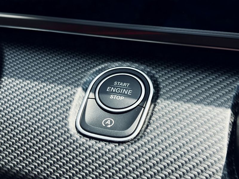 Mercedes-Benz Třídy V (2026) 300d EXCLUSIVE AMG 4M L - fotka 32 z 35