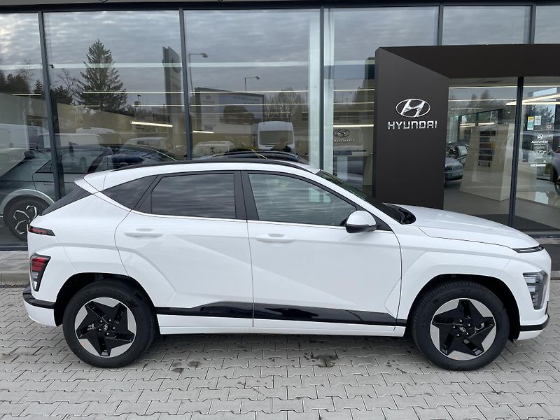 Hyundai Kona POWER 64,8 kWh CZECH EDITION - fotka 3 z 34