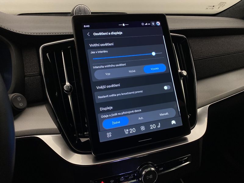 Volvo XC90 T8 RECHARGE BLACK EDITION 7m - fotka 60 z 72