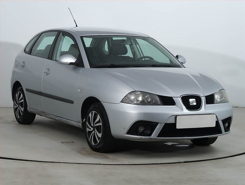 Seat Ibiza (2007) 1.4 16V, po STK, Tažné - fotografie inzerátu