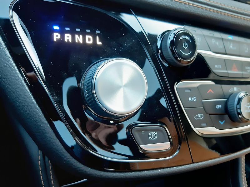 Chrysler Pacifica (2026) 3,6 V6 Pinnacle 4x4 - fotka 51 z 55
