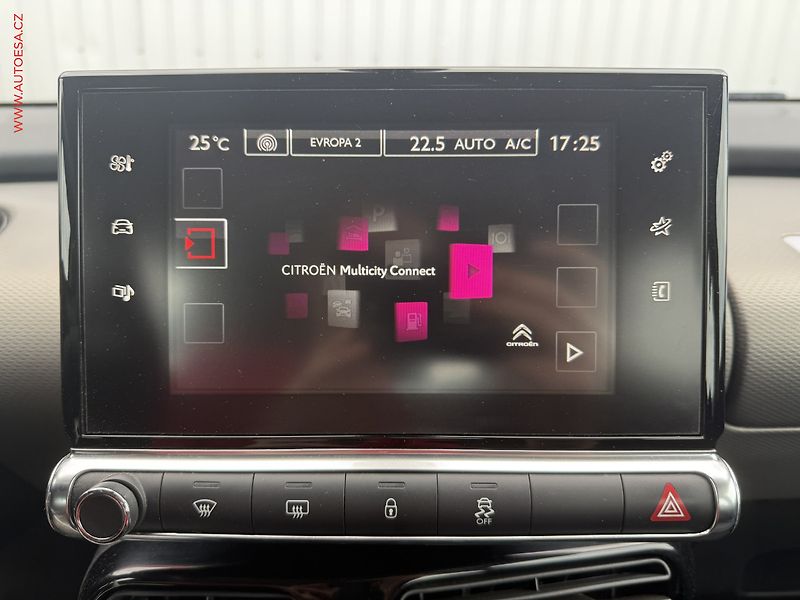 Citroën C4 Cactus (2018) 1.2 VTi, ČR, Feel, AT - fotka 14 z 18