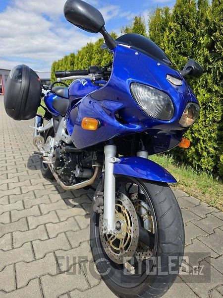 Suzuki SV 650 S (2000) - fotka 7 z 12