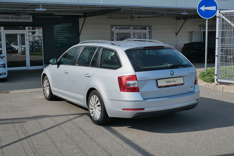 Škoda Octavia - fotka 4 z 6