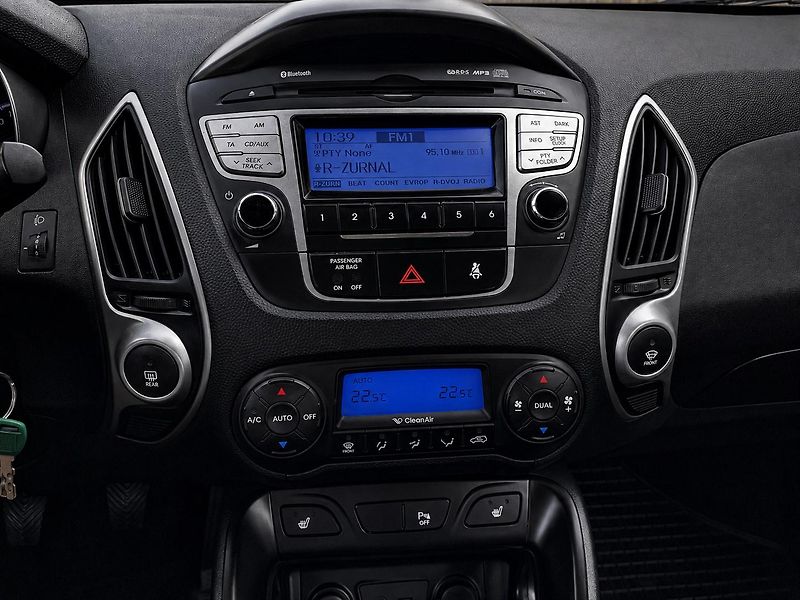 Hyundai ix35 (2012) 1.6 GDI - 1.majitel ČR - fotka 15 z 18