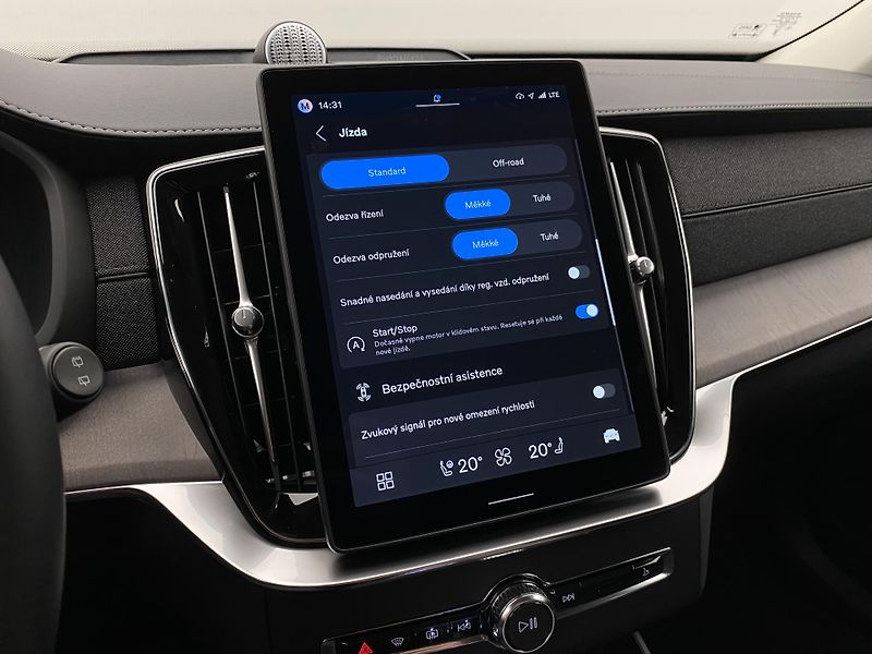 Volvo XC90 (2026) B5 AWD AUT BRIGHT PLUS 7míst - fotka 51 z 73