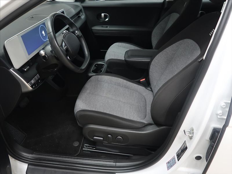Hyundai Ioniq 5 Dynamiq Zánovní SOH 97,6% - fotka 11 z 35