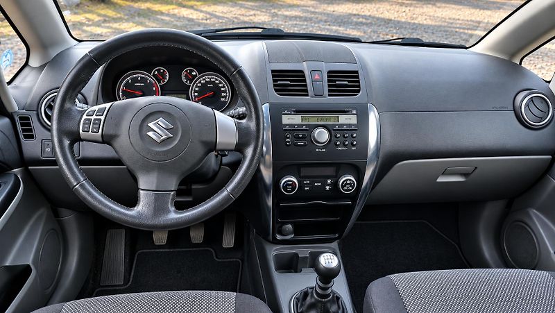 Suzuki SX4 (2012) 2.0 ddsi 4x4 ### top stav ### - fotka 6 z 6