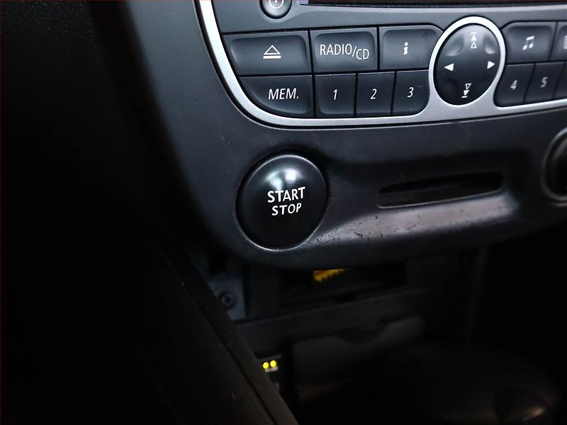 Renault Fluence (2012) 1.6 16V, LPG, ČR,1.maj, po STK - fotka 11 z 11