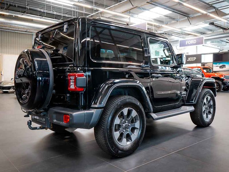 Jeep Wrangler (2021) 2.0 Sahara Overland - fotka 9 z 36
