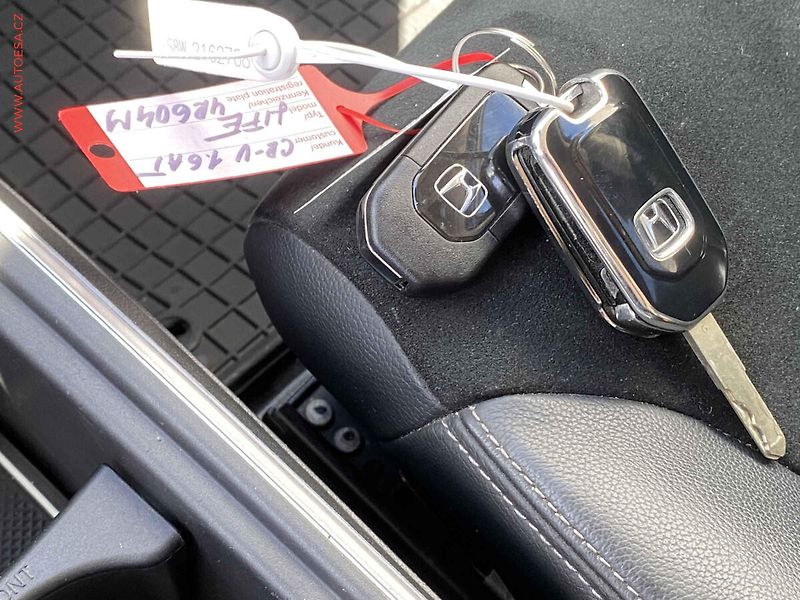 Honda CR-V (2015) 1.6 DTEC 4x4, ČR, AT, xenon - fotka 20 z 20