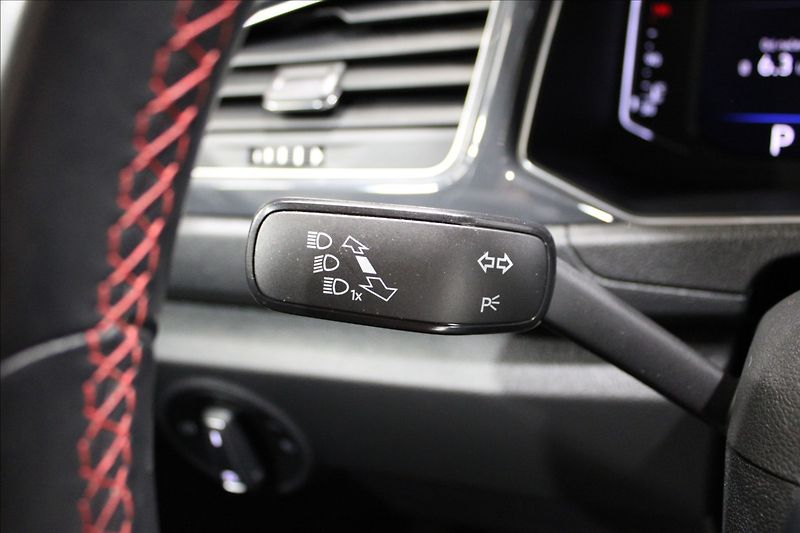 Volkswagen T-Roc 2,0 TDI 4motion Highline 1.maj - fotka 17 z 35
