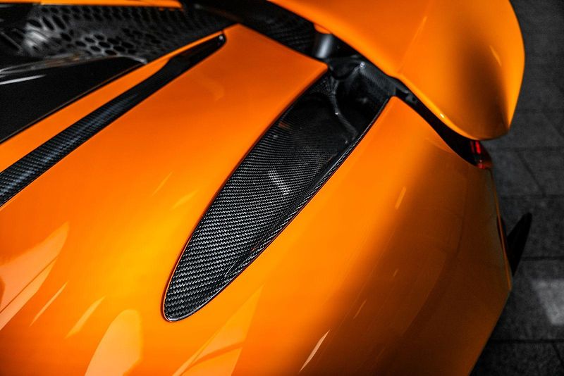 McLaren 765LT LIFT/B&W/MSO/CARBON/BREAKS - fotka 19 z 40