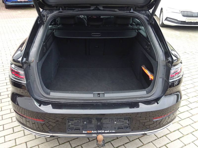 Volkswagen Arteon Shooting Brake (2023) 2,0TDi /147kW R-Line 4Motion - fotka 9 z 29