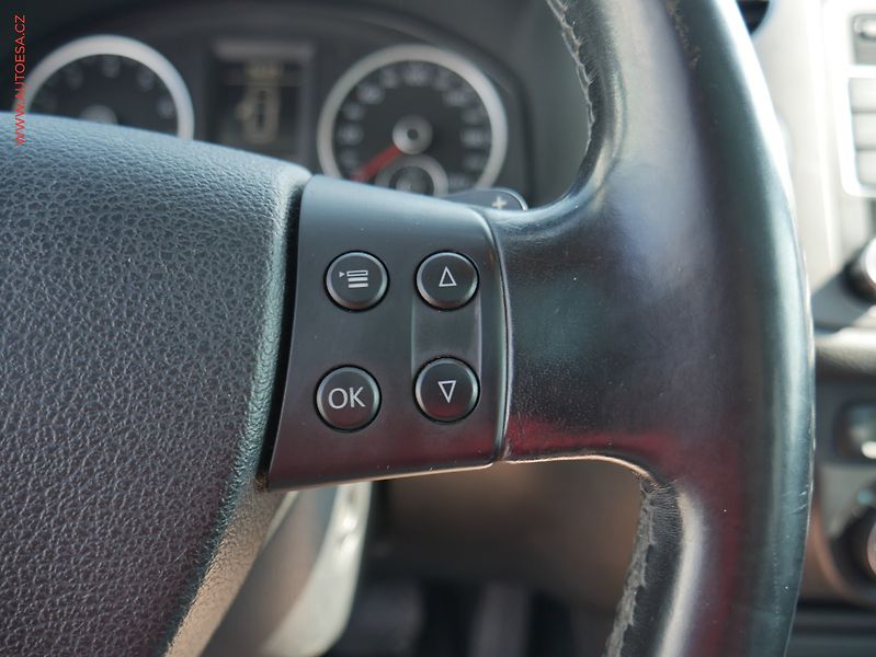 Volkswagen Tiguan (2009) 2.0 TSi 4x4, ČR, DSG, bixen - fotka 17 z 19