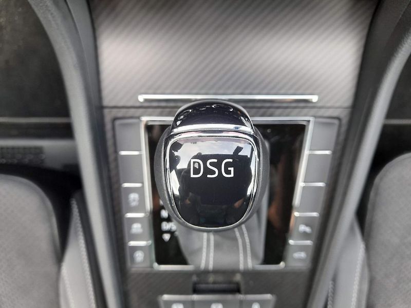 Škoda Superb SPORTLINE 2.0 TDi 147KW 7AP - fotka 20 z 20