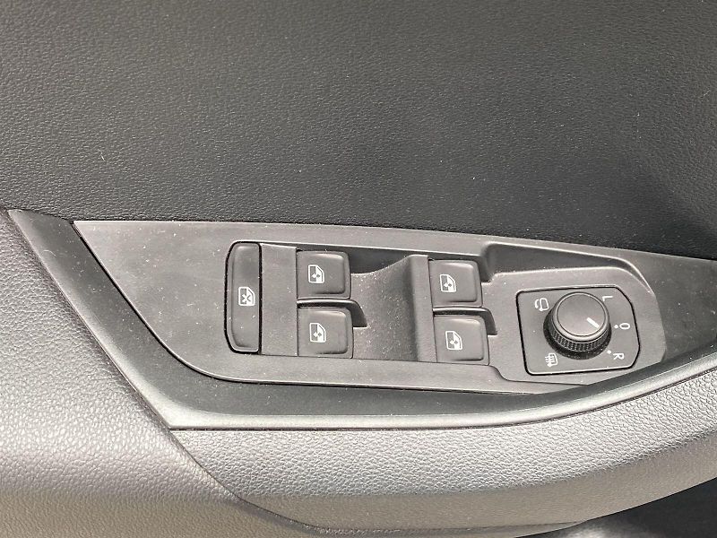 Škoda Karoq (2025) 1.5 TSI DSG Sportline - fotka 31 z 45