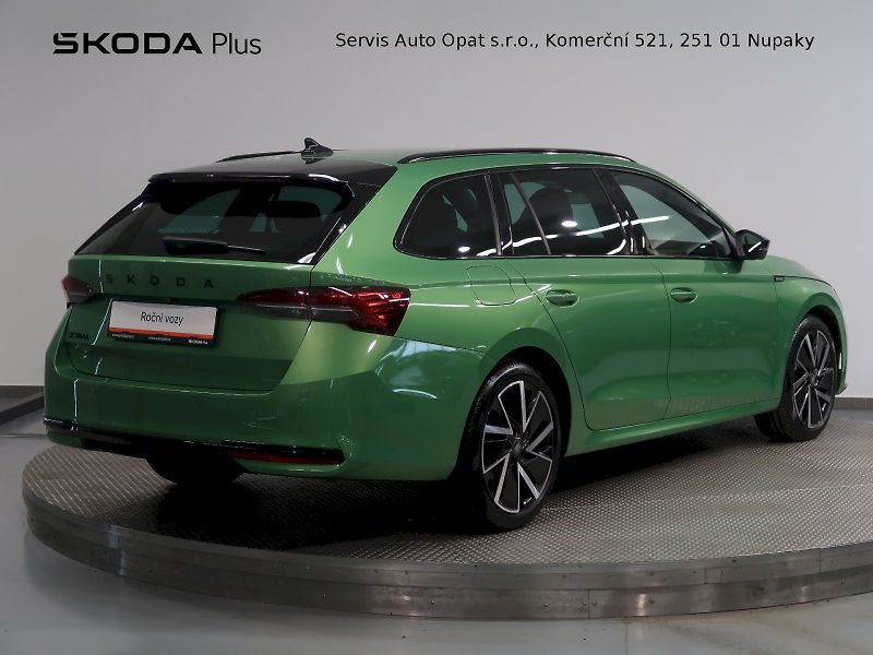 Škoda Octavia (2025) SPORTLINE 2.0TDI 110KW DSG NAV - fotka 2 z 40