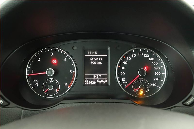 Seat Alhambra (2013) 2.0 TDI, 7 míst, Tempomat - fotka 9 z 14