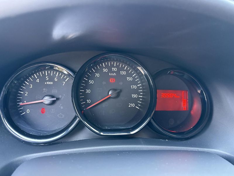 Dacia Logan (2018) 1.0 SCe 54 kW - fotka 9 z 12
