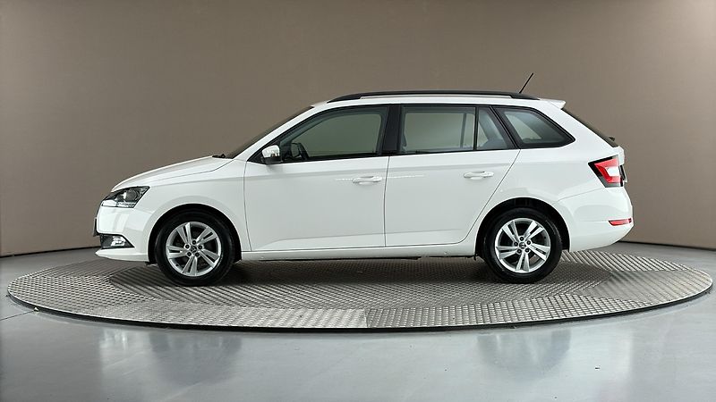 Škoda Fabia 1.0 TSI Ambition Combi - fotka 4 z 22