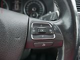 Volkswagen Touran (2012) 2.0 TDi, Comfortline - náhled 17