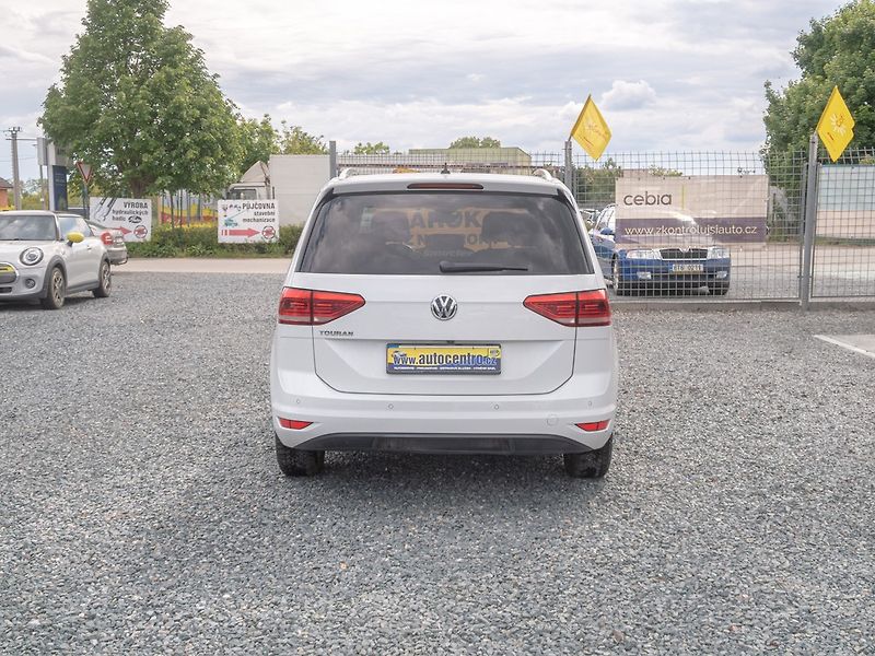 Volkswagen Touran (2019) ČR 1.5TSI 110KW DSG LED – NAVI - fotka 6 z 55