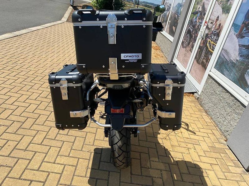 CFMOTO (2026) 700 MT Adventure - Akce kufry - fotka 9 z 9