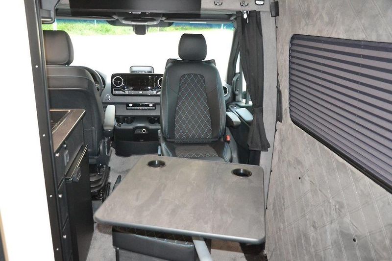 Mercedes-Benz Sprinter 319 Camper Family - fotka 35 z 50