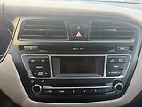 Hyundai i20 (2016) 1.2i, 1.maj,ČR, Family+ Club - náhled 13