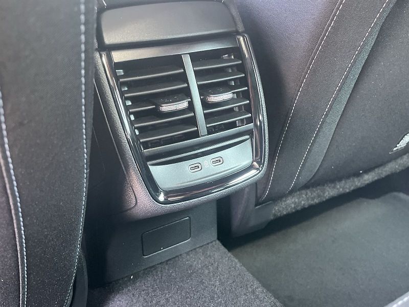 Škoda Scala (2026) 1.0 TSI 85 KW DSG Monte Carlo - fotka 21 z 28