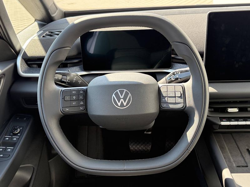 Volkswagen Ostatní (2026) Life 79kWh - fotka 11 z 24