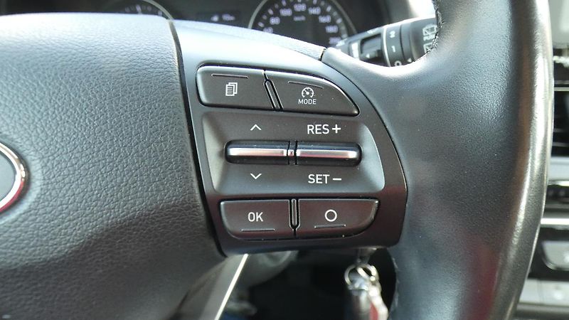 Hyundai i30 Kombi 1,0 T-GDI Trikolor - fotka 13 z 24