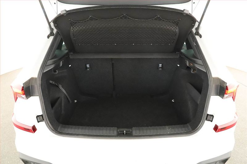 Škoda Kamiq (2025) 1.0 TSI, MONTE CARLO, KEYLESS - fotka 14 z 15