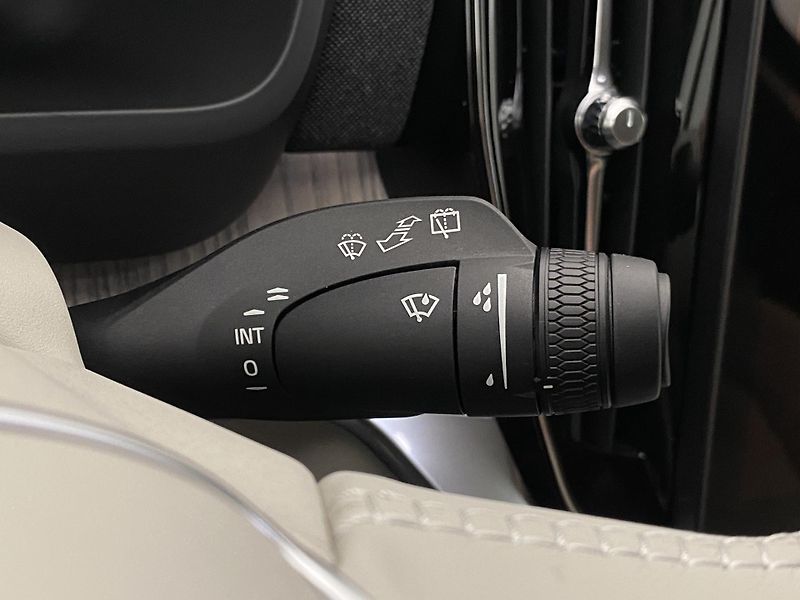 Volvo XC90 (2026) B5 AWD AUT BRIGHT PLUS 7míst - fotka 32 z 71