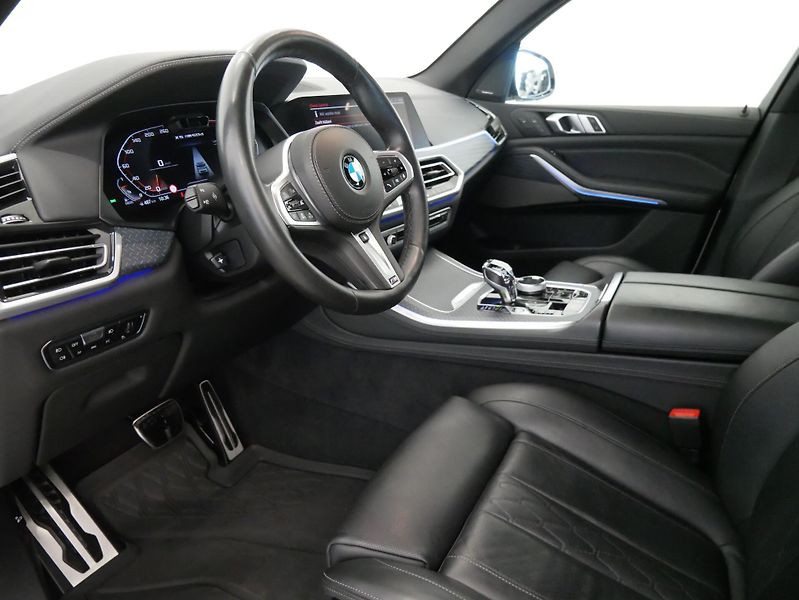 BMW X5 - fotka 14 z 31