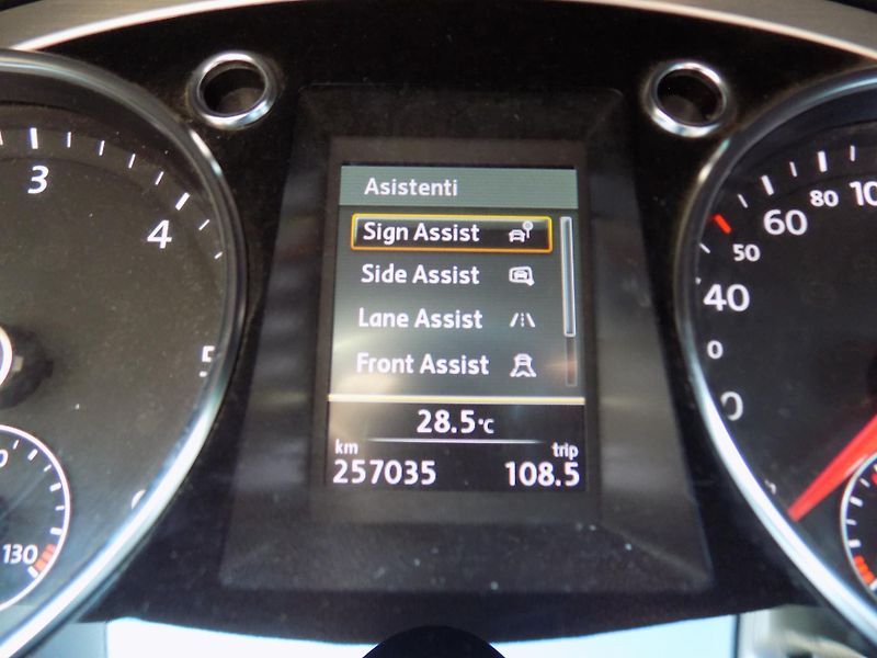 Volkswagen Passat 2,0 TDI 130 KW ALCANT. VÝHŘEV - fotka 43 z 61